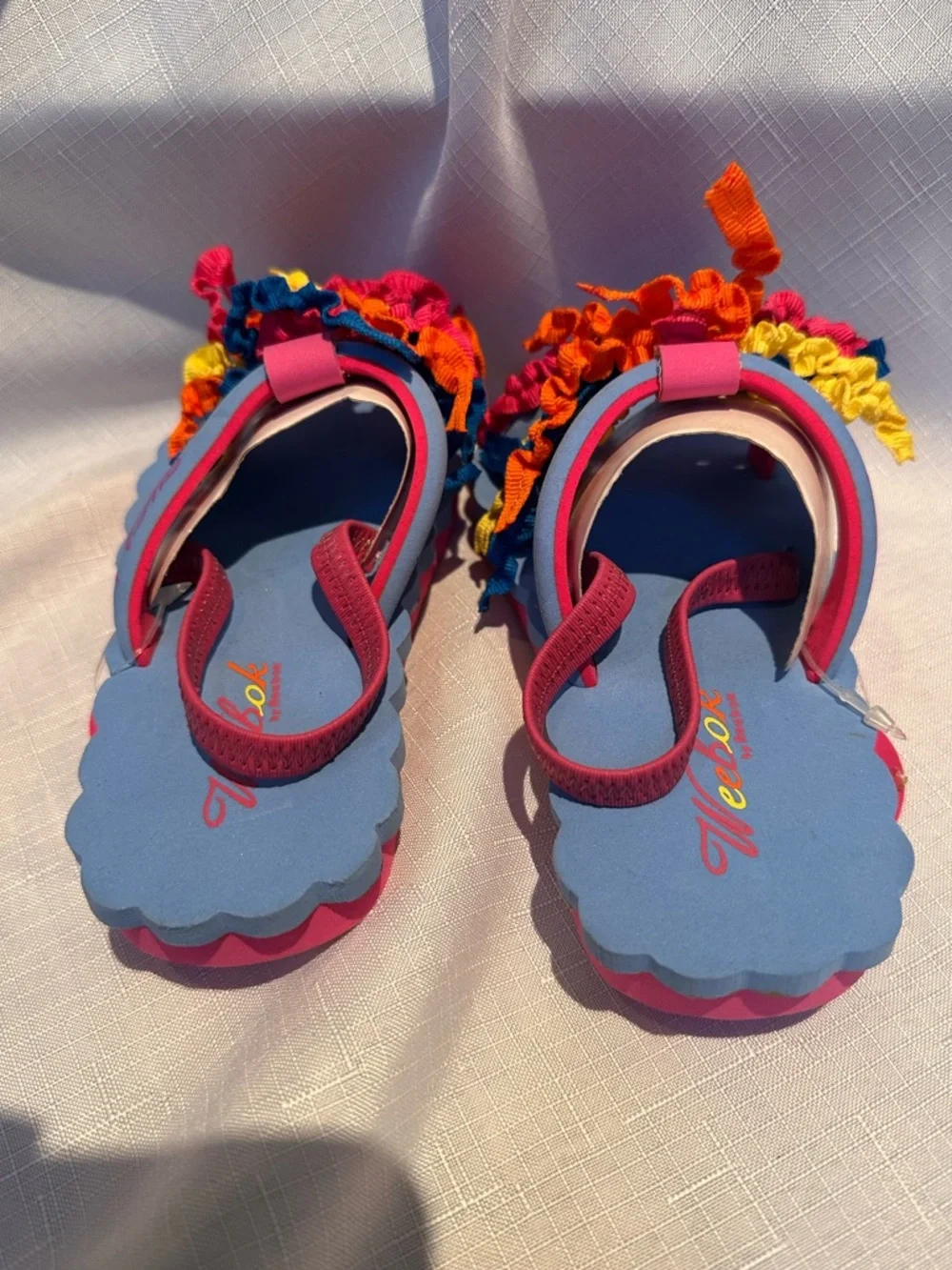 NWT Neoprene Water Sandals Girl’s Size 11 w/Hair Tie
